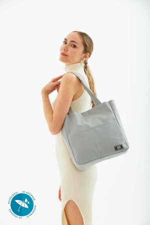 Gri U24 Çıtçıt Kapatmalı Ön 2 Cep Detaylı 4 Bölmeli Su Geçirmez Kadın Kol ve Omuz Çantası B:33 Cm E:33